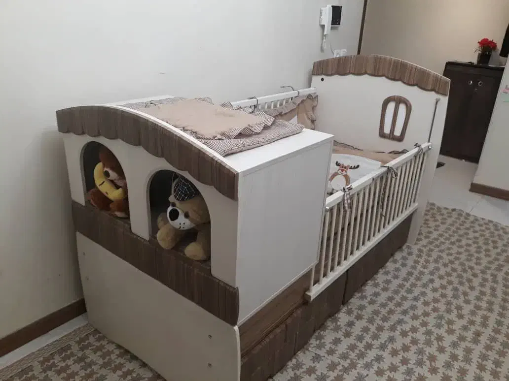 تخت کودک دومنظوره نوزاد تا نوجوان|تخت و صندلی بچه|کرج, شهرک فهمیده|دیوار