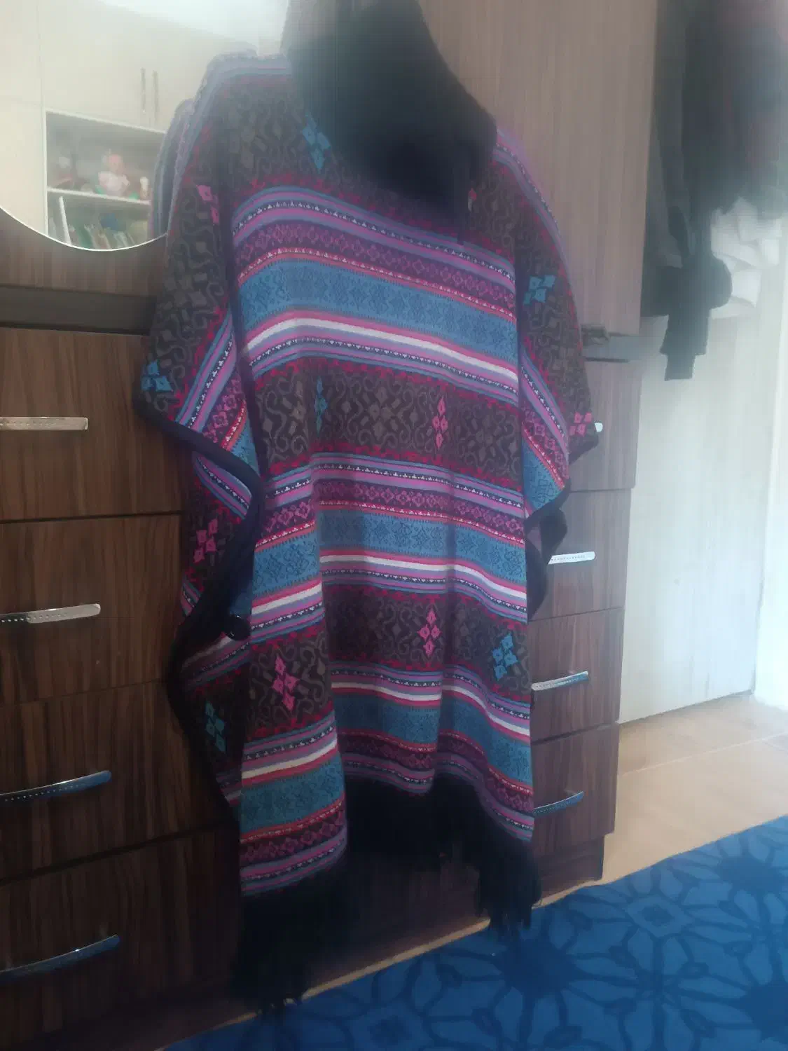 لباس گرم|لباس|اشتهارد, |دیوار