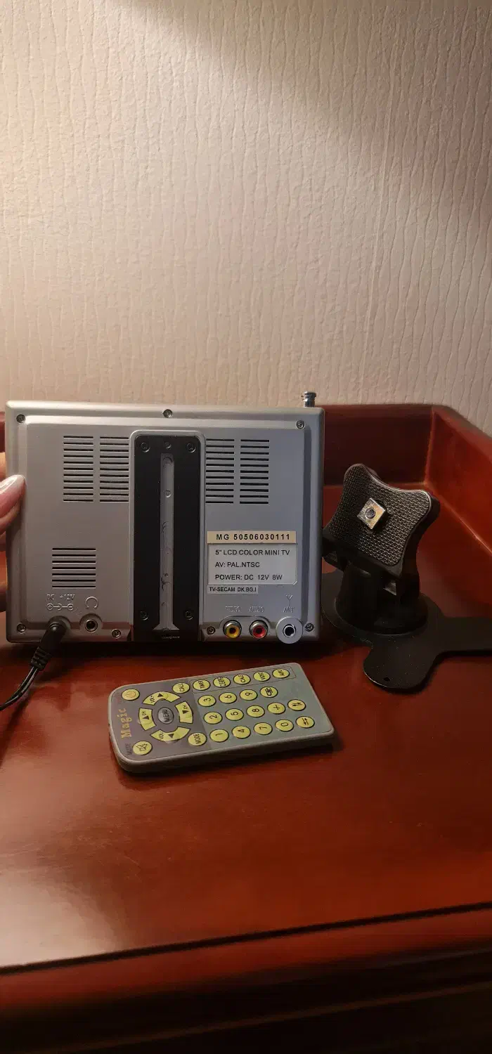 تلویزیون مینی LCD ۵ اینج دیجیتال برند Magic|تلویزیون و پروژکتور|تهران, حشمتیه|دیوار