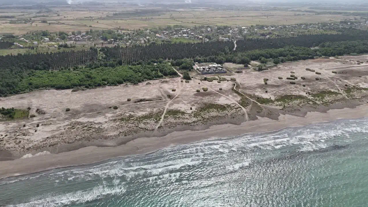 زمین ۴هکتاری دوکله ساحلی الماس نادر سرمایه‌گذاری|فروش زمین و ملک کلنگی|لاهیجان, شیخ زاهد|دیوار