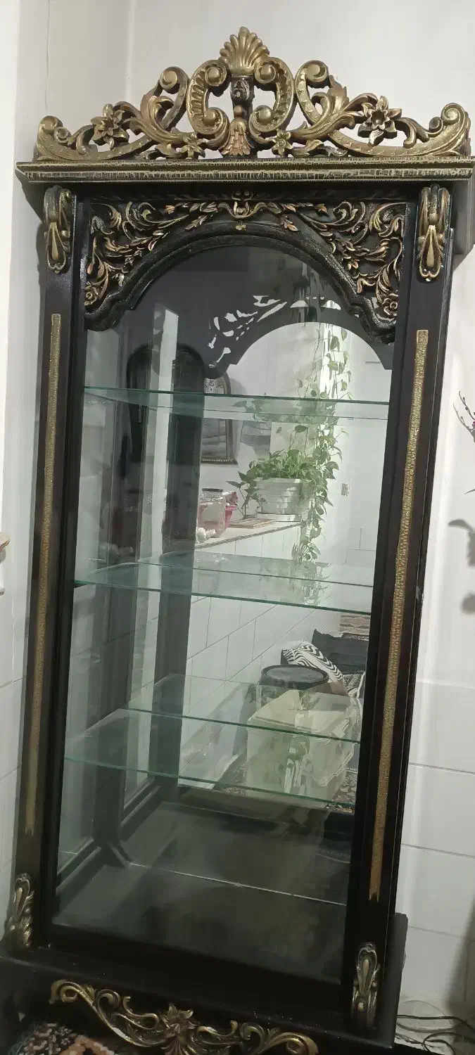 بوفه کاملآ سالم در حد نو|بوفه، ویترین، کنسول|شیراز, دارالرحمه|دیوار