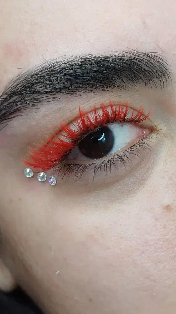 اکستنشن مژه با قیمت استثنائی|خدمات آرایشگری و زیبایی|نجف‌آباد, گلدشت|دیوار