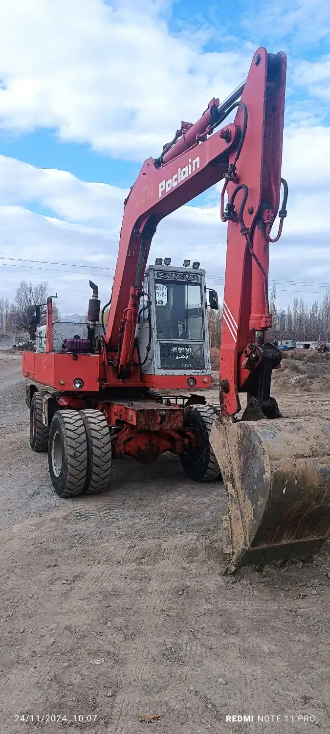 ، بیل مکانیکی. اجاره ای،،پیمانی|خودرو سنگین|خوی, |دیوار