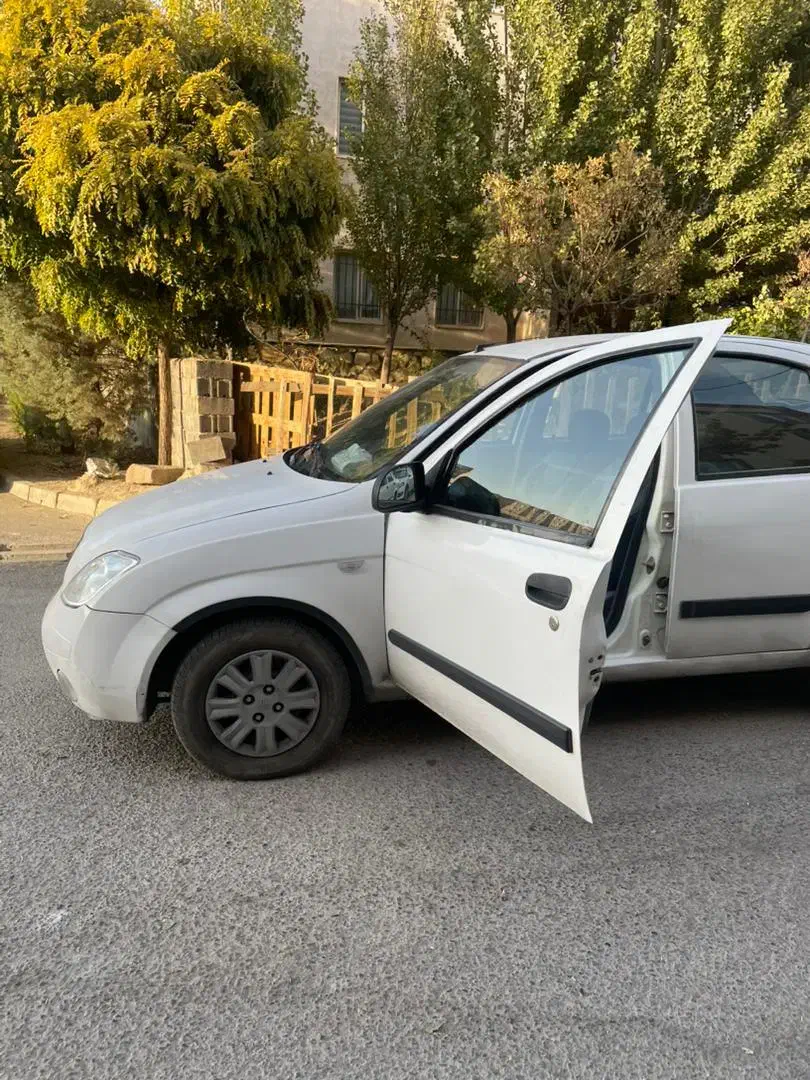 تیبا مدل ۹۰ سفید|خودرو سواری و وانت|رودهن, |دیوار