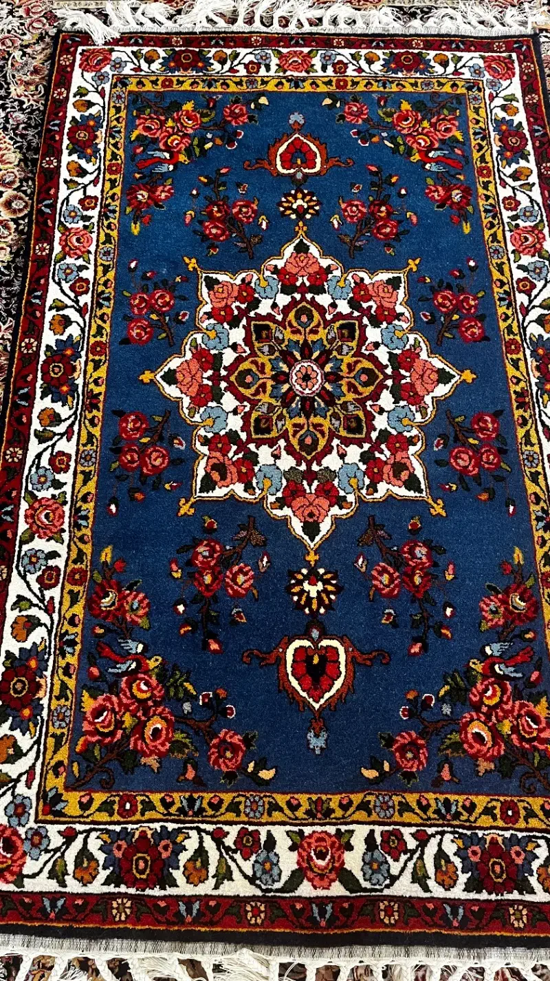 قالی دستباف بختیاری|فرش|شهرکرد, |دیوار