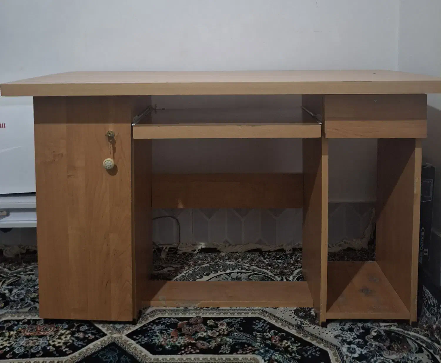 میز کامپیوتر|میز تحریر و کامپیوتر|بیرجند, |دیوار