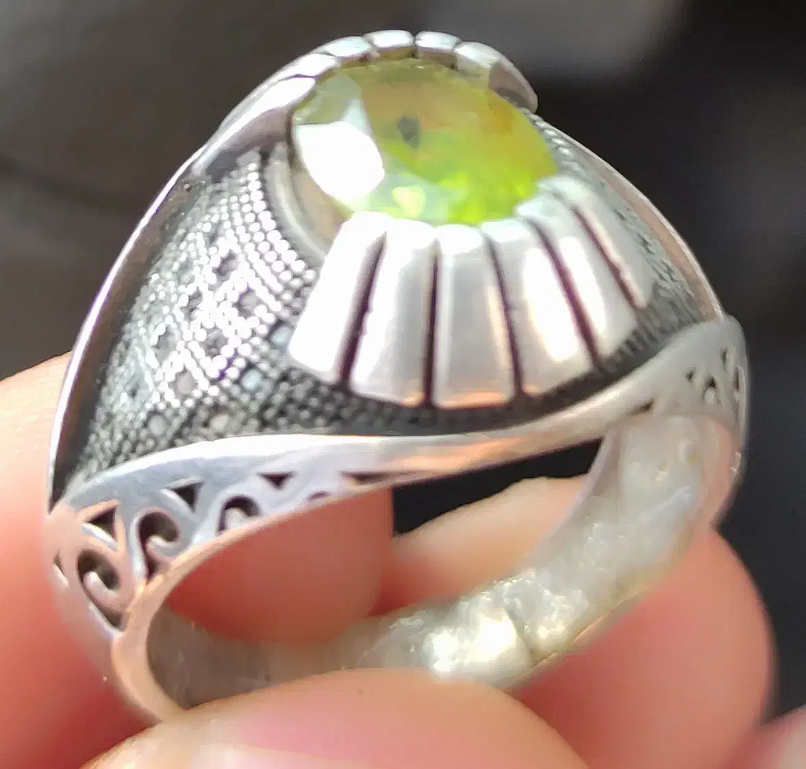 انگشتر زبرجد دست ساز اصل|جواهرات|برخوار, |دیوار