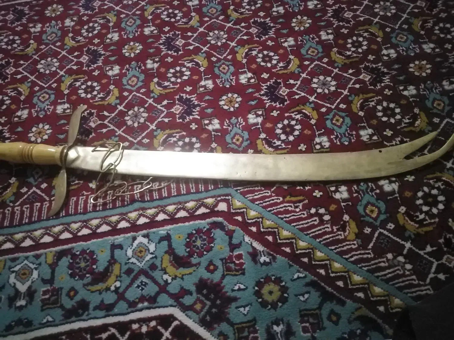 شمشیر برنج|کلکسیون اشیاء عتیقه|چناران, |دیوار