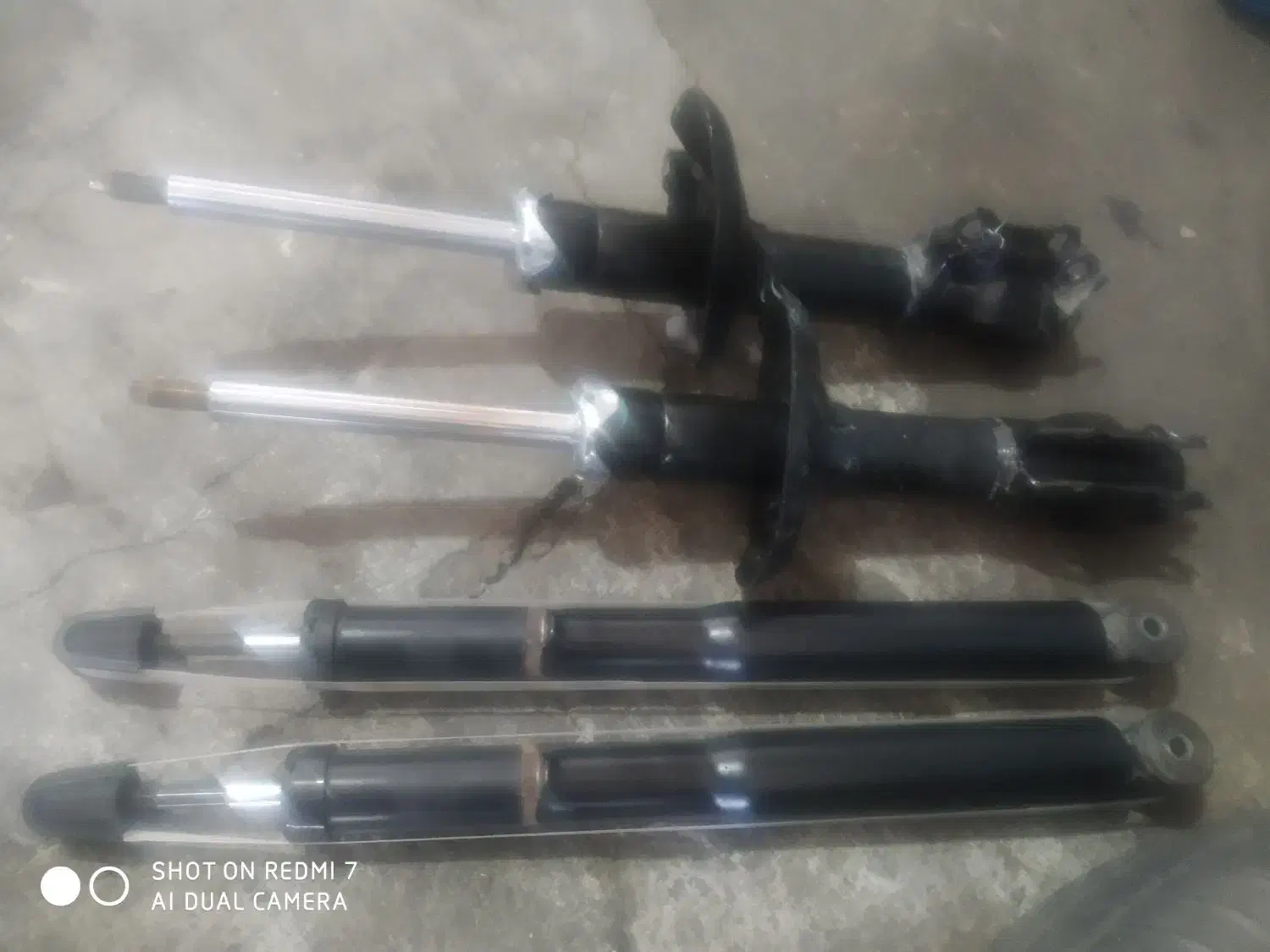 کمک جلو جک و ام وی ام|قطعات یدکی و لوازم جانبی|ملایر, |دیوار