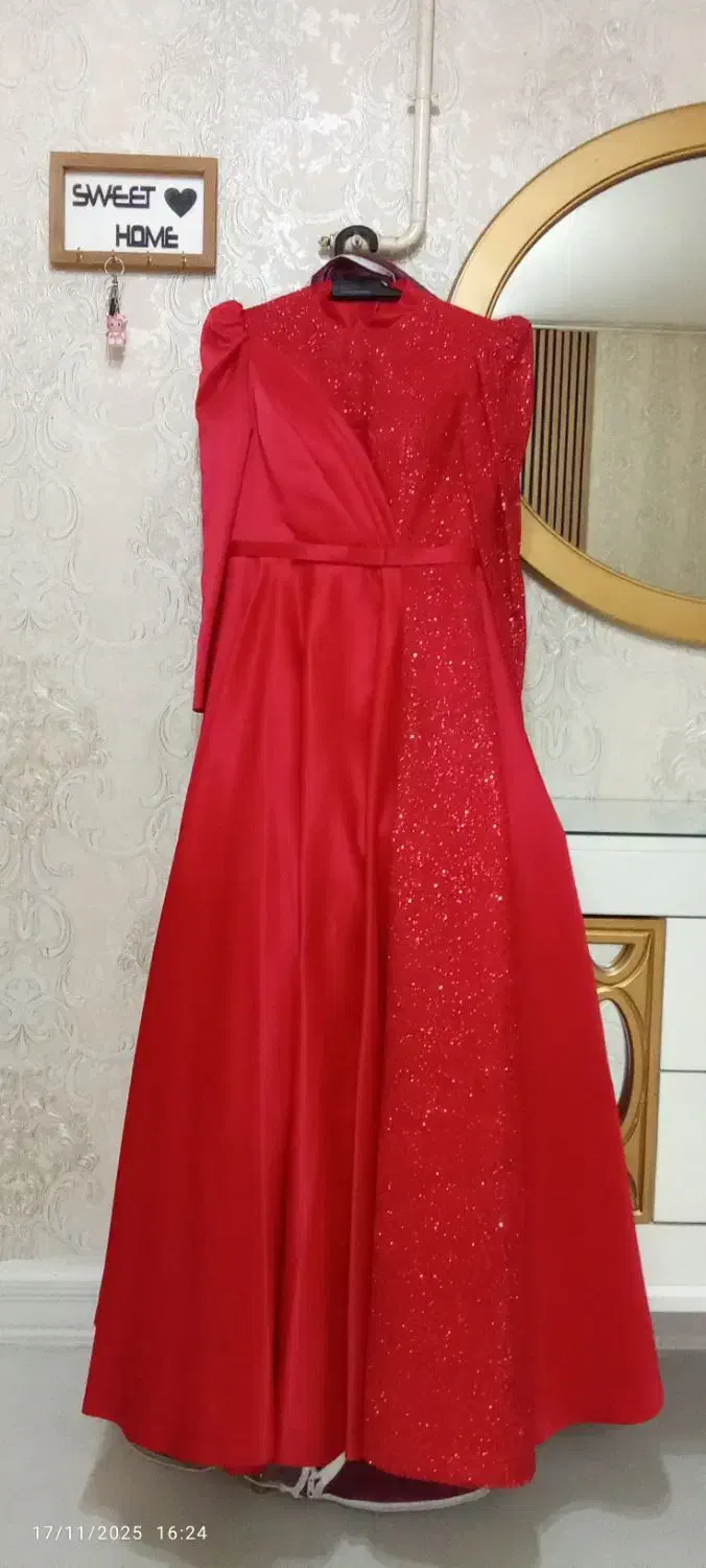 مجلسی|لباس|قدس, شهرقدس|دیوار