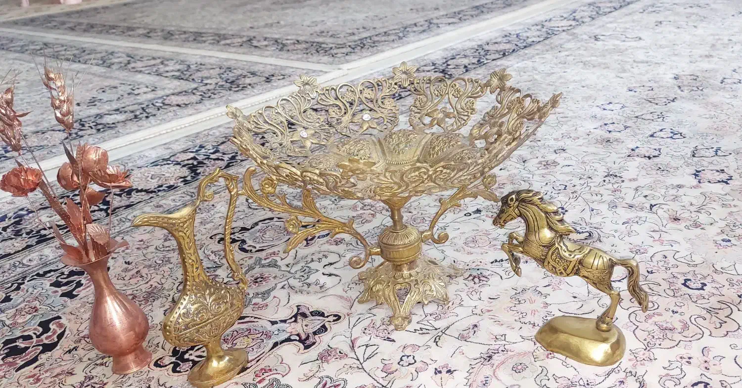 میوه خوری بزرگبرنز همراه وسایل دیگر|ظروف سرو و پذیرایی|تهران, شهرک خرازی|دیوار