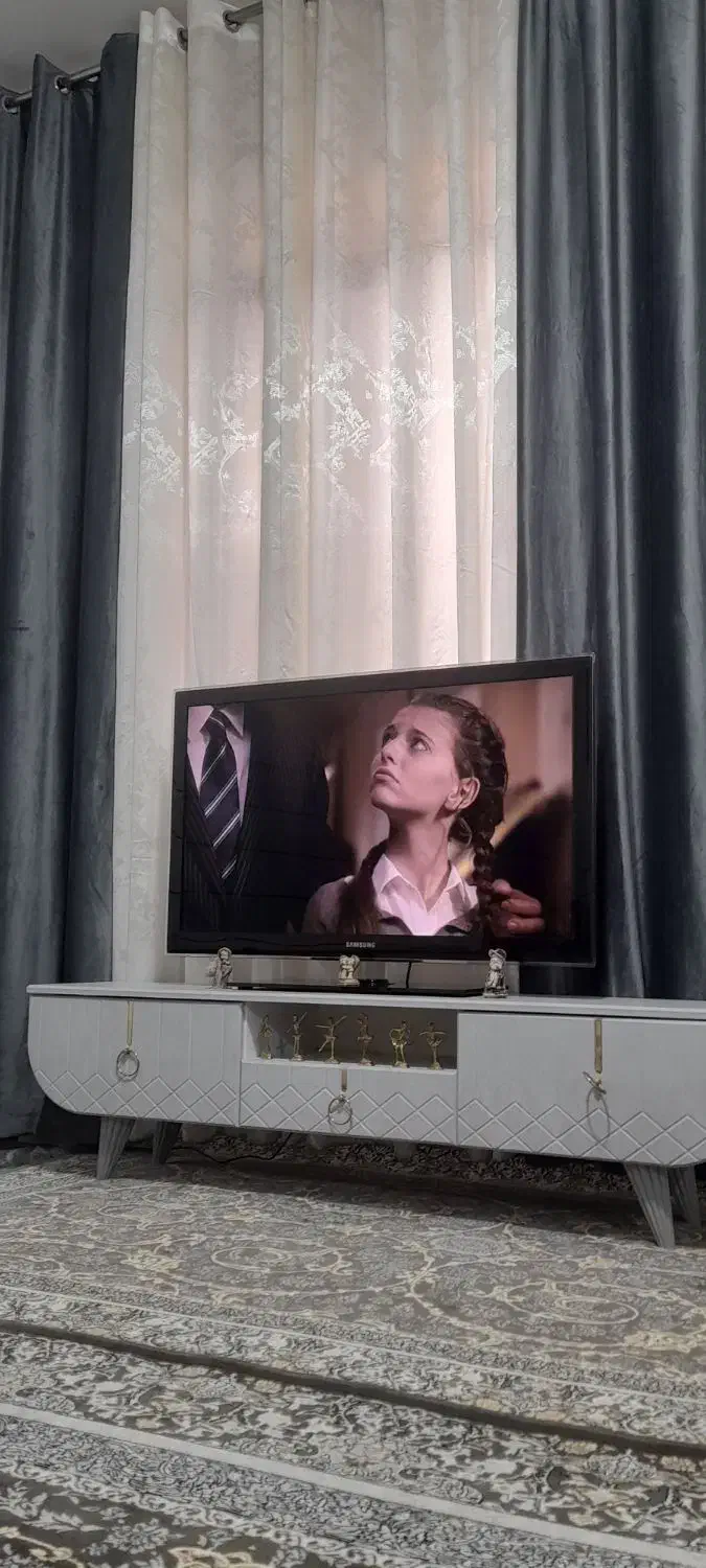 تلویزیون سامسونگ درحد|تلویزیون و پروژکتور|ساوه, |دیوار