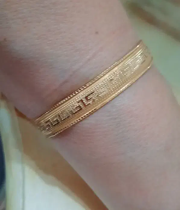 النگو طلا بدون اجرت فقط ۲درصد بالای تابلو|جواهرات|کیاشهر, |دیوار