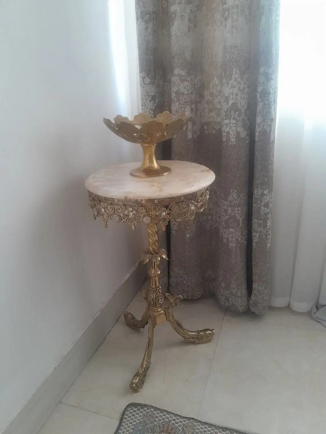 میز تلفن برنز|صنایع دستی و سایر لوازم تزئینی|اسلامآباد غرب, |دیوار