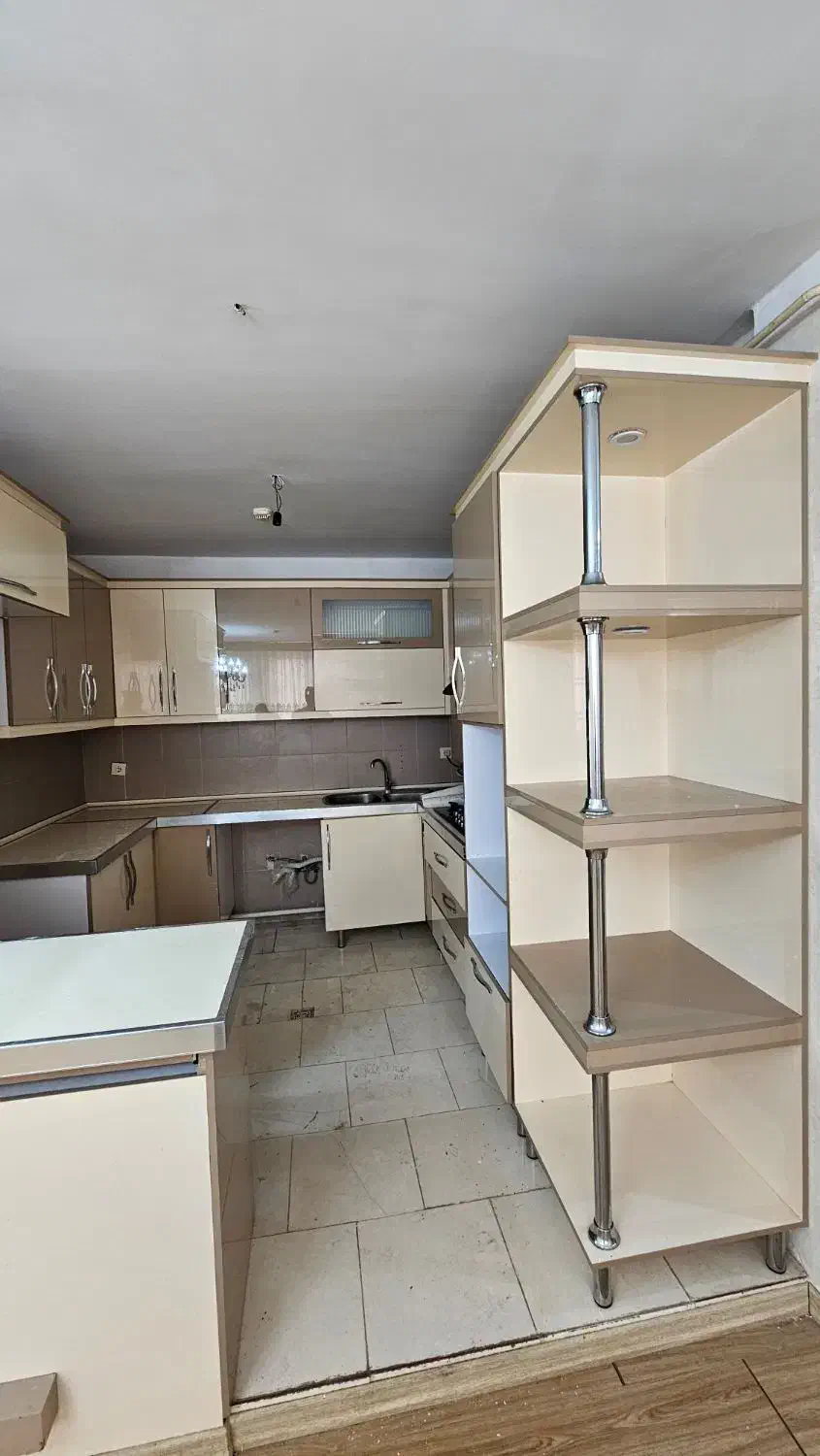 بر اتوبان اصلی مجتمع شهریار سندار|فروش آپارتمان|سهند, |دیوار