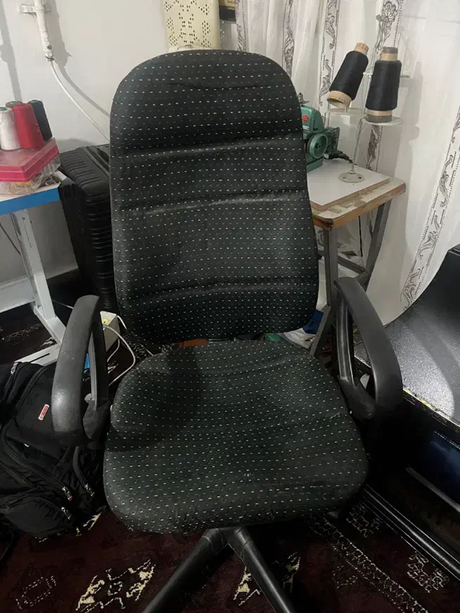 میز و صندلی|صندلی و نیمکت|چالوس, |دیوار