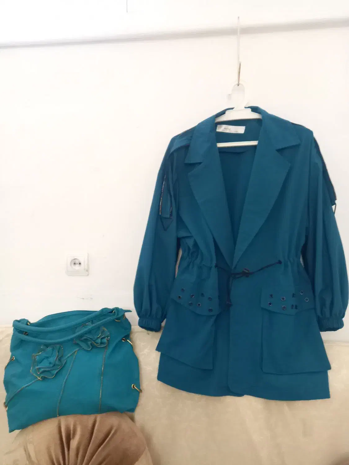 کیف و مانتوی پاییزی خوشرنگ و شیک و کاربردی|لباس|خرمآباد, |دیوار