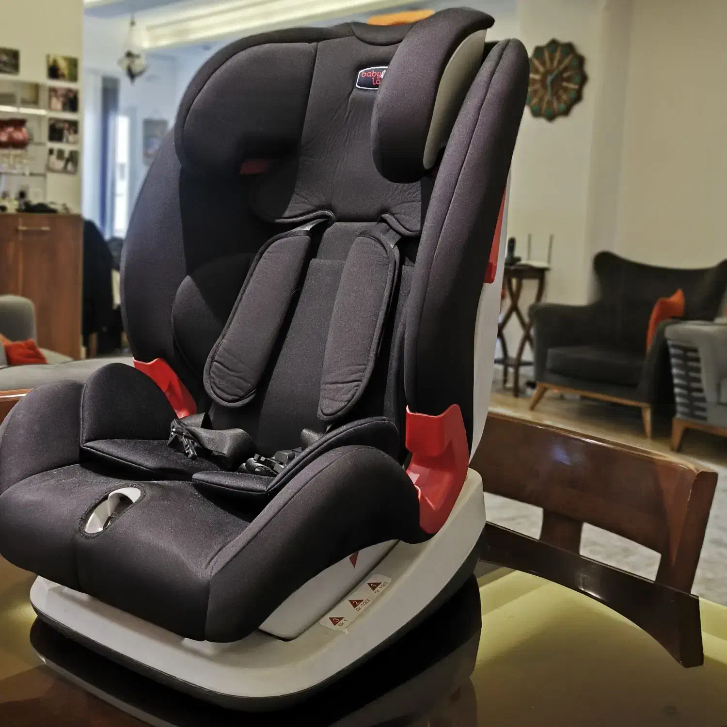 صندلی ماشین کودک بی بی لند|تخت و صندلی بچه|رشت, سعدی (تختی)|دیوار