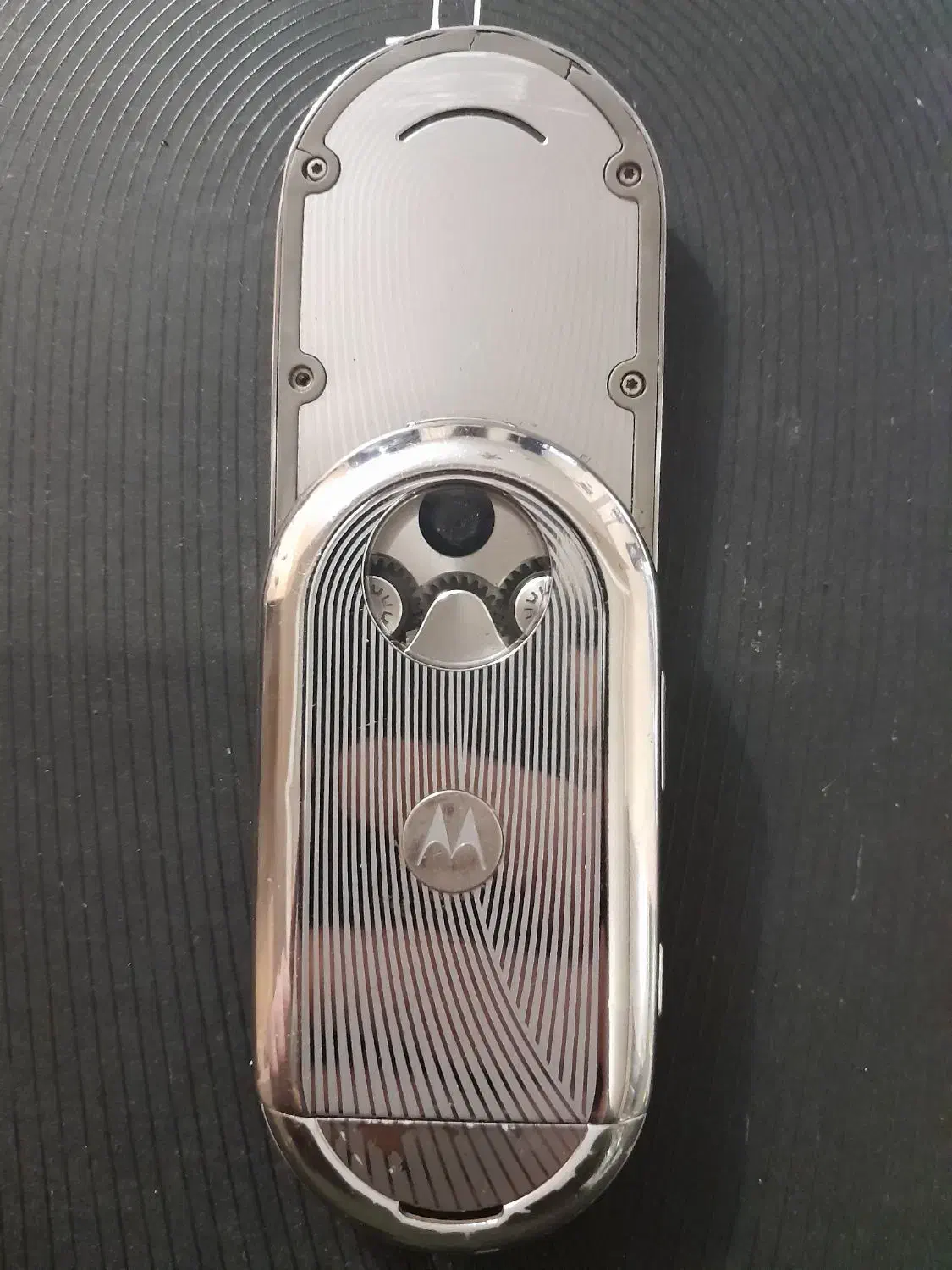 دو عدد گوشی لامبورگینی و موتورولا ائورا|موبایل|شیراز, سینما سعدی|دیوار