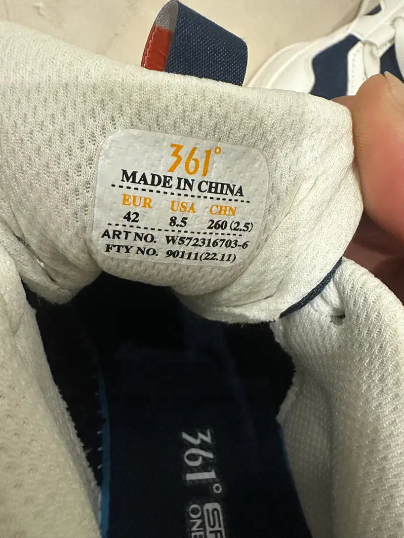 کتانی اورجینال ۳۶۱|کیف، کفش، کمربند|تهران, سید خندان (جلفا)|دیوار