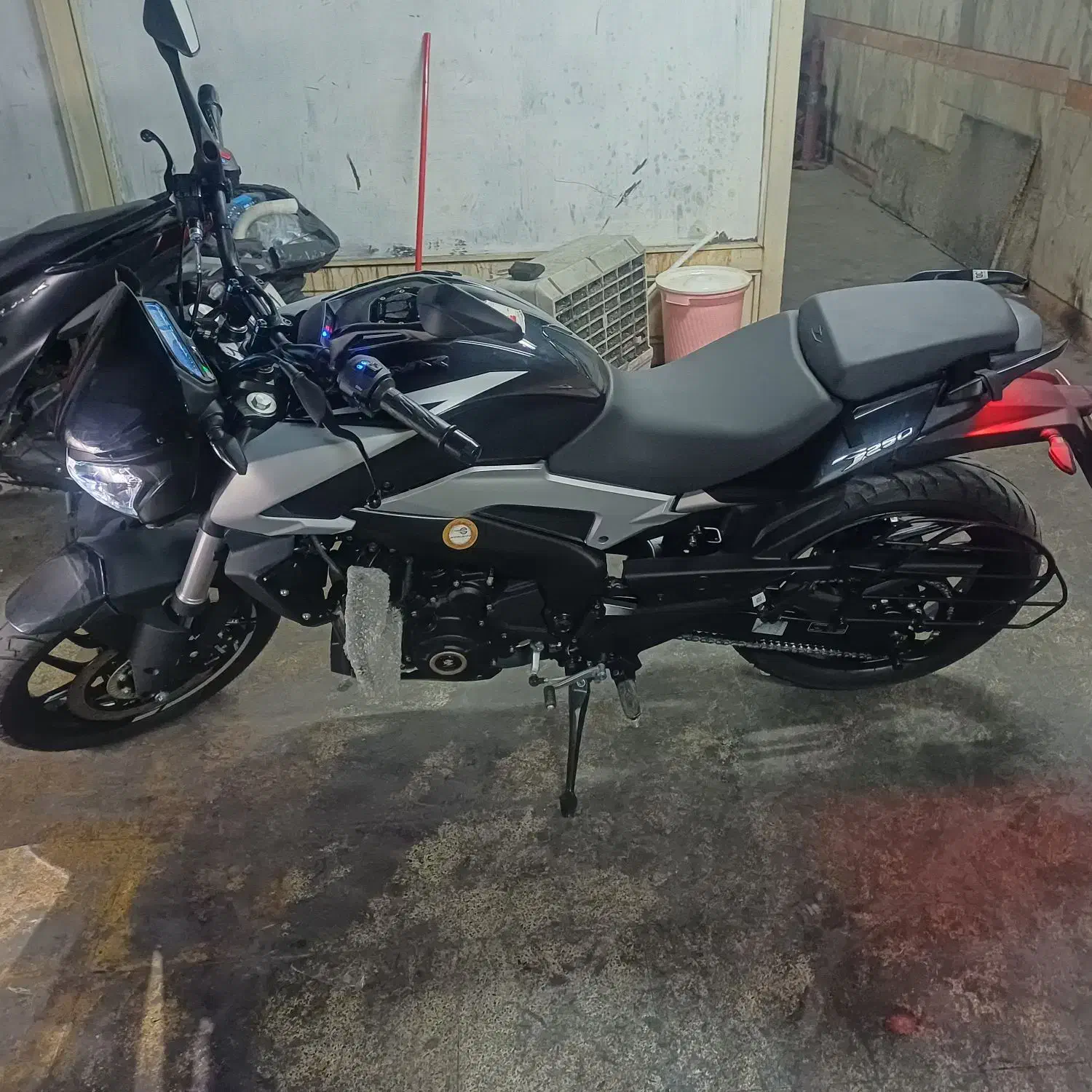 موتور باجاج دومینار ۲۵۰ سی سی|موتورسیکلت|تهران, امام زاده حسن|دیوار