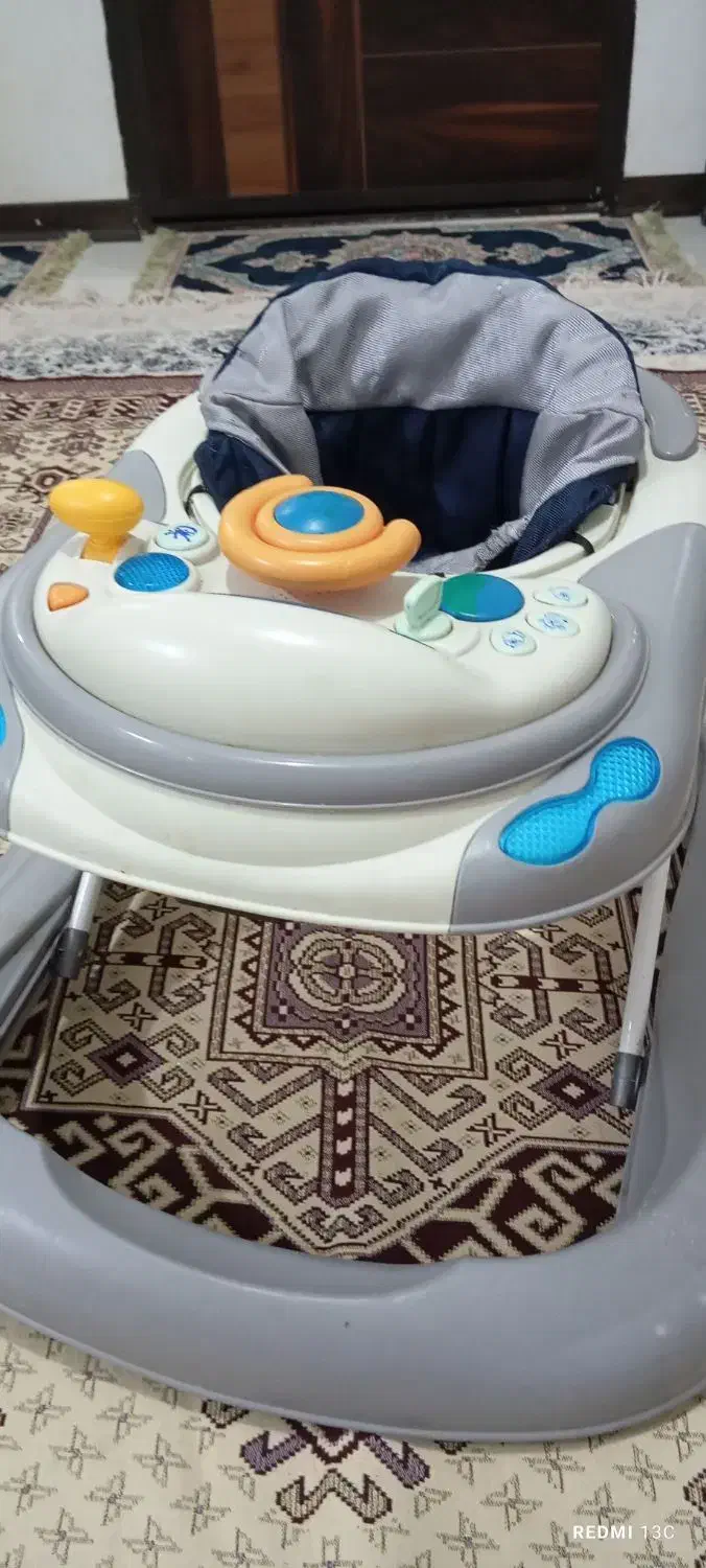 روروئک موزیکال|کالسکه و لوازم جانبی|آستانه اشرفیه, |دیوار