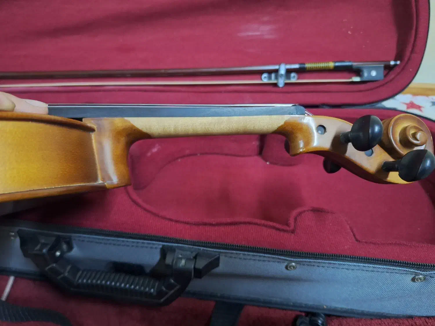 ساز ویولن|ویولن|بابل, |دیوار