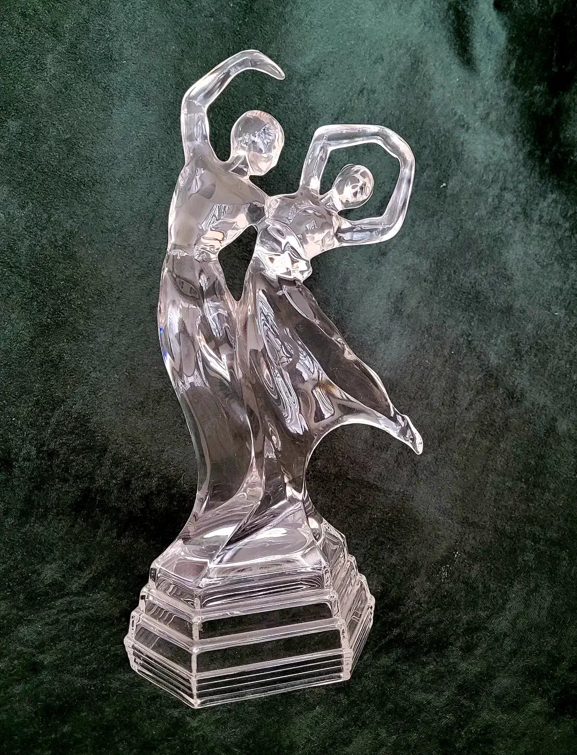 فروش مجسمه کریستال، چینی و پلی استر|مجسمه، تندیس، ماکت|کرج, اصفهانیها|دیوار