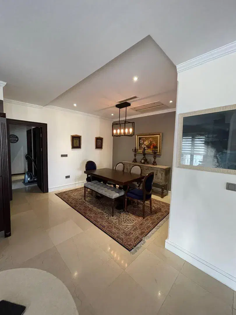 زیر سیزدهم ۱۷۷ متر کلاسیک ۲ پارکینگ چشم‌انداز مشجر