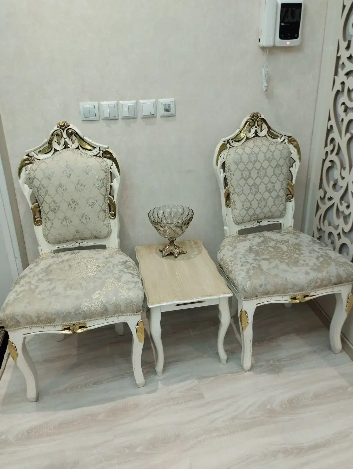 مبل سلطنتی (چوب اصل)|مبلمان خانگی و میز عسلی|اردبیل, |دیوار