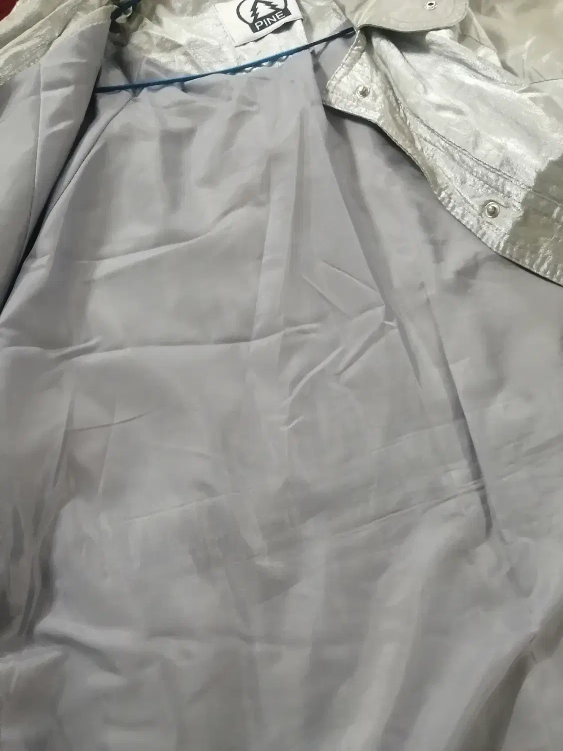 بارونی|لباس|بیرجند, |دیوار