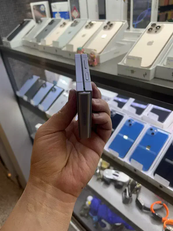 zfilp6 10ماه گارانتی مانده|موبایل|تهران, شیخ هادی|دیوار