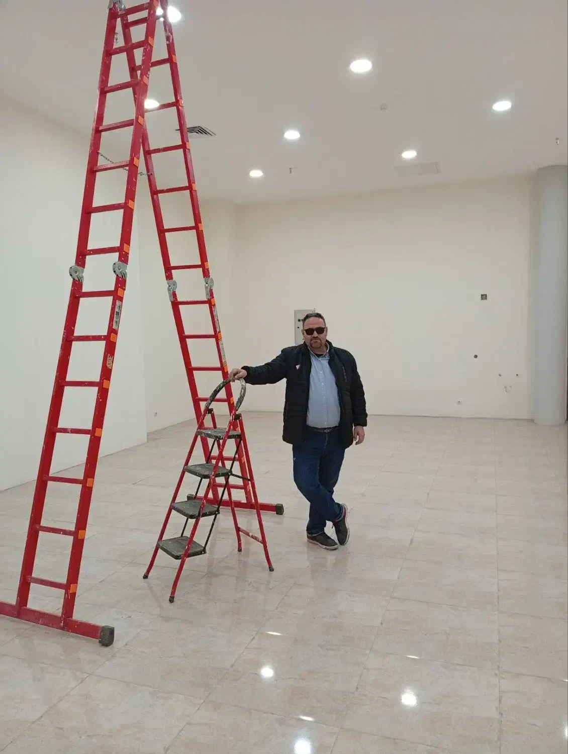 نقاش نقاشی ساختمان محسن|خدمات پیشه و مهارت|همدان, |دیوار