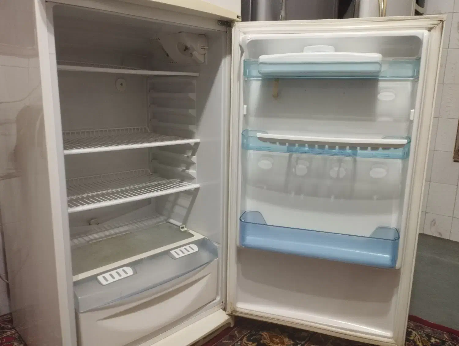 یخچال فریزر فیلور|یخچال و فریزر|قائن, |دیوار