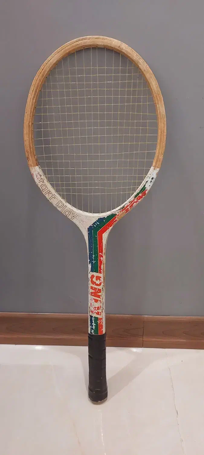 راکت تنیس خاکی روسی قدیمی|ورزش‌های توپی|اصفهان, الهیه|دیوار