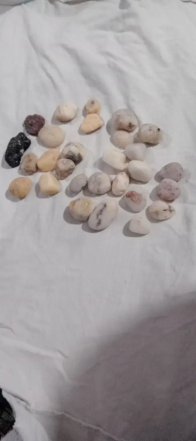 سلام دوستان چند عدد سنگ به فروش|جواهرات|پائین جام, |دیوار