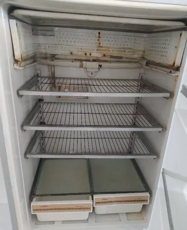 یخچال قدیمی مارک ارج|یخچال و فریزر|قائن, |دیوار