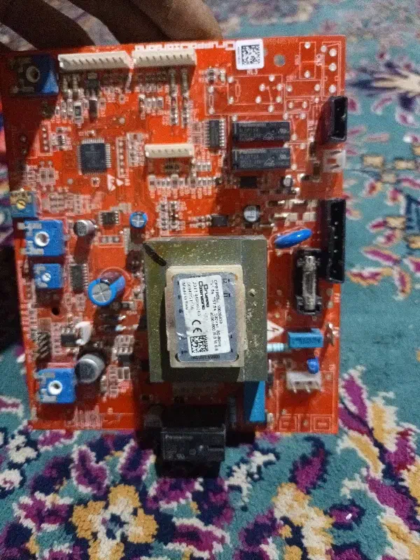 برد پکیج بوتان مدل کالدا و نزیا|آبگرمکن، پکیج، شوفاژ|اسلامشهر, شهرک واوان|دیوار