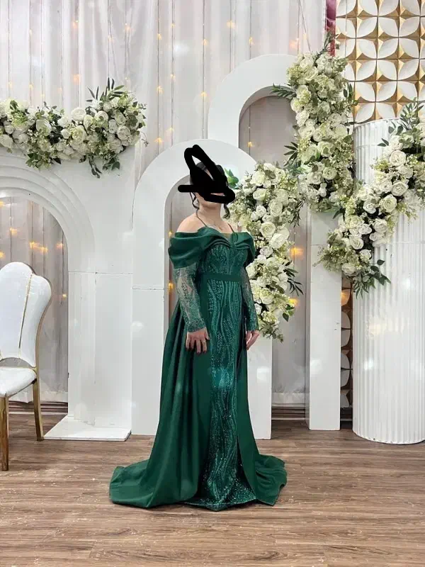 لباس مجلسی|لباس|پرند, فاز ۶|دیوار