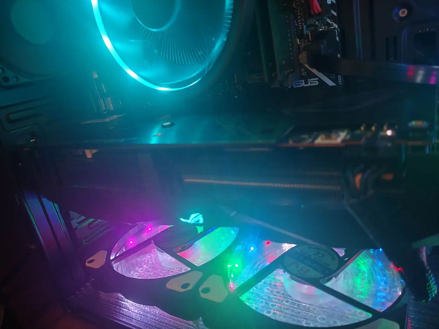 کارت گرافیک Rx 5500 xt ROG strix|قطعات و لوازم جانبی رایانه|تهران, شهران جنوبی|دیوار