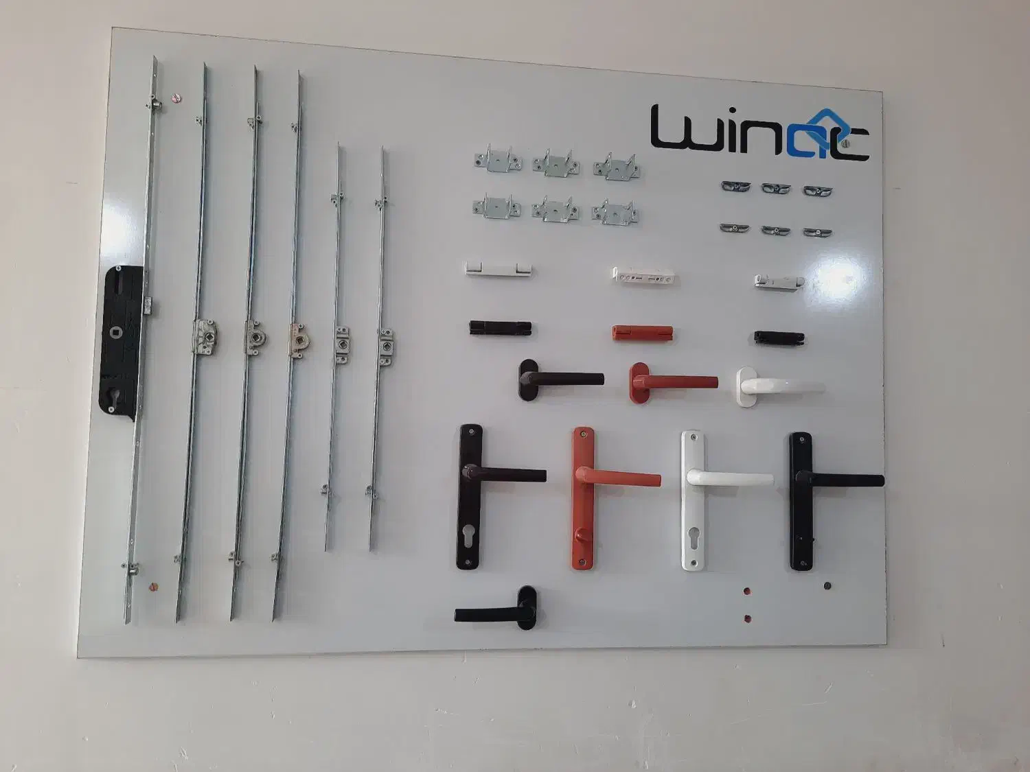 یراق‌آلات پنجره دوجداره upvc|خدمات پیشه و مهارت|صدرا-فارس, فاز ۱|دیوار