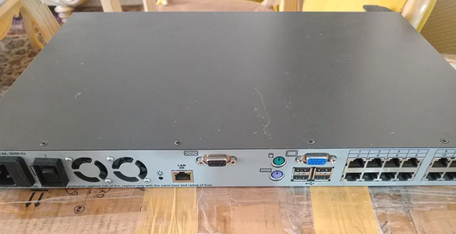 کنسول hp tft 7600 RKM وhp  kvm switch 16 port|قطعات و لوازم جانبی رایانه|تهران, بنی‌هاشم|دیوار