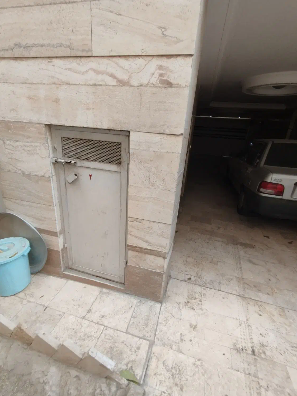 60متردوخوابه تک واحدی انباری واسانسور