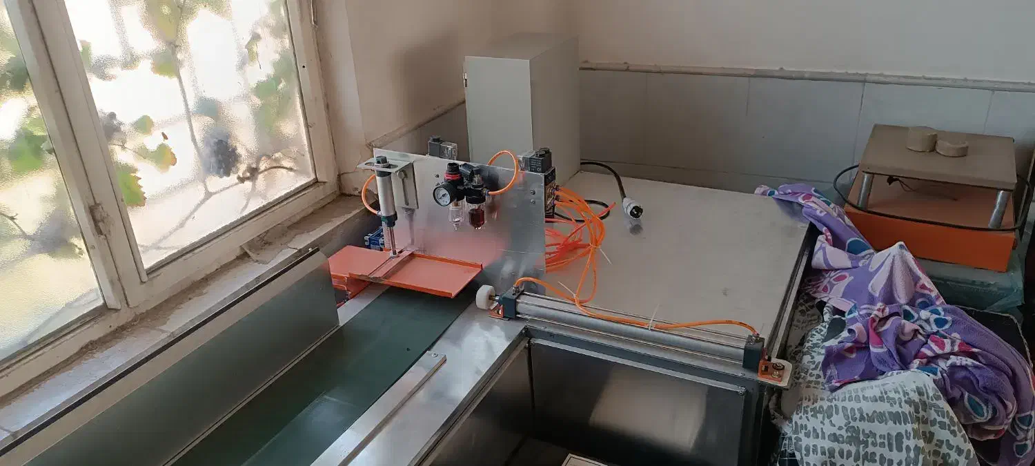 فروش دستگاه بسته بندی دستمال کاغزی|ماشینآلات صنعتی|رفسنجان, |دیوار