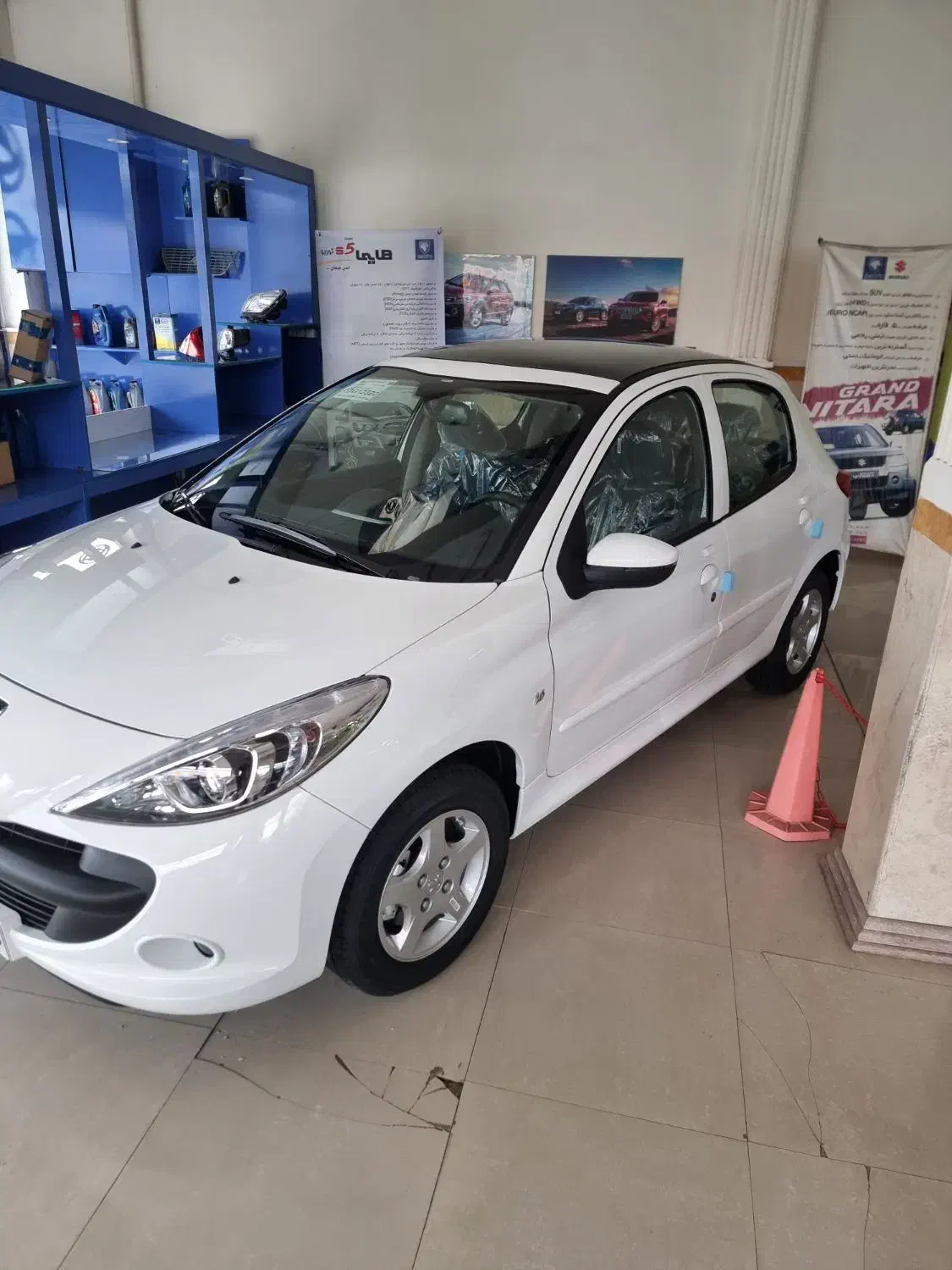 ۲۰۷ پاناروما 1403خشک|خودرو سواری و وانت|رشت, جانبازان|دیوار