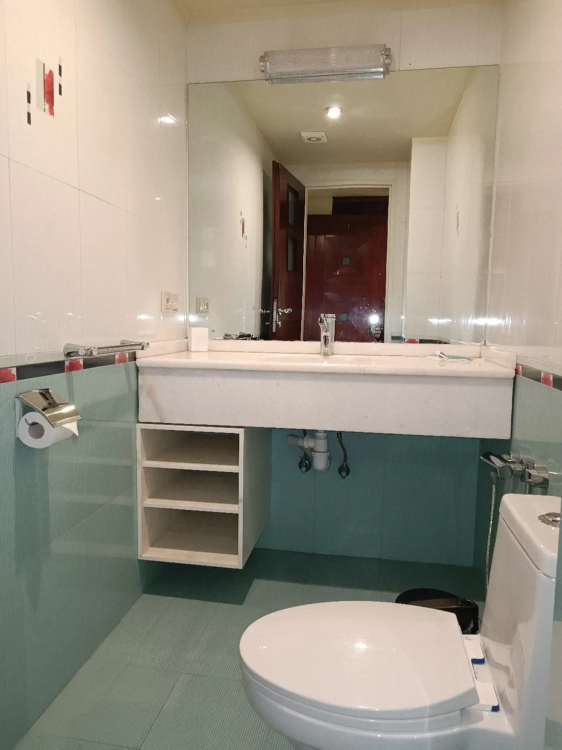 اجاره آپارتمان مبله 100متر2 خوابه(ونک/گاندی جنوبی)|اجارهٔ کوتاه‌مدت آپارتمان و سوئیت|تهران, گاندی|دیوار