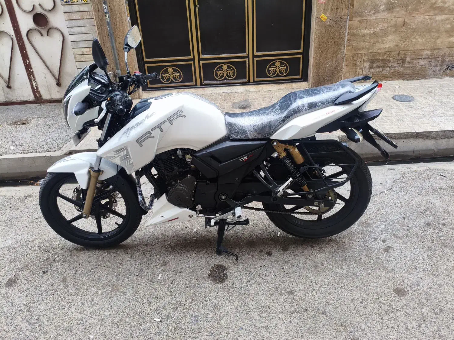 آپاچی 180 مدل 92|موتورسیکلت|تهران, نازی‌آباد|دیوار