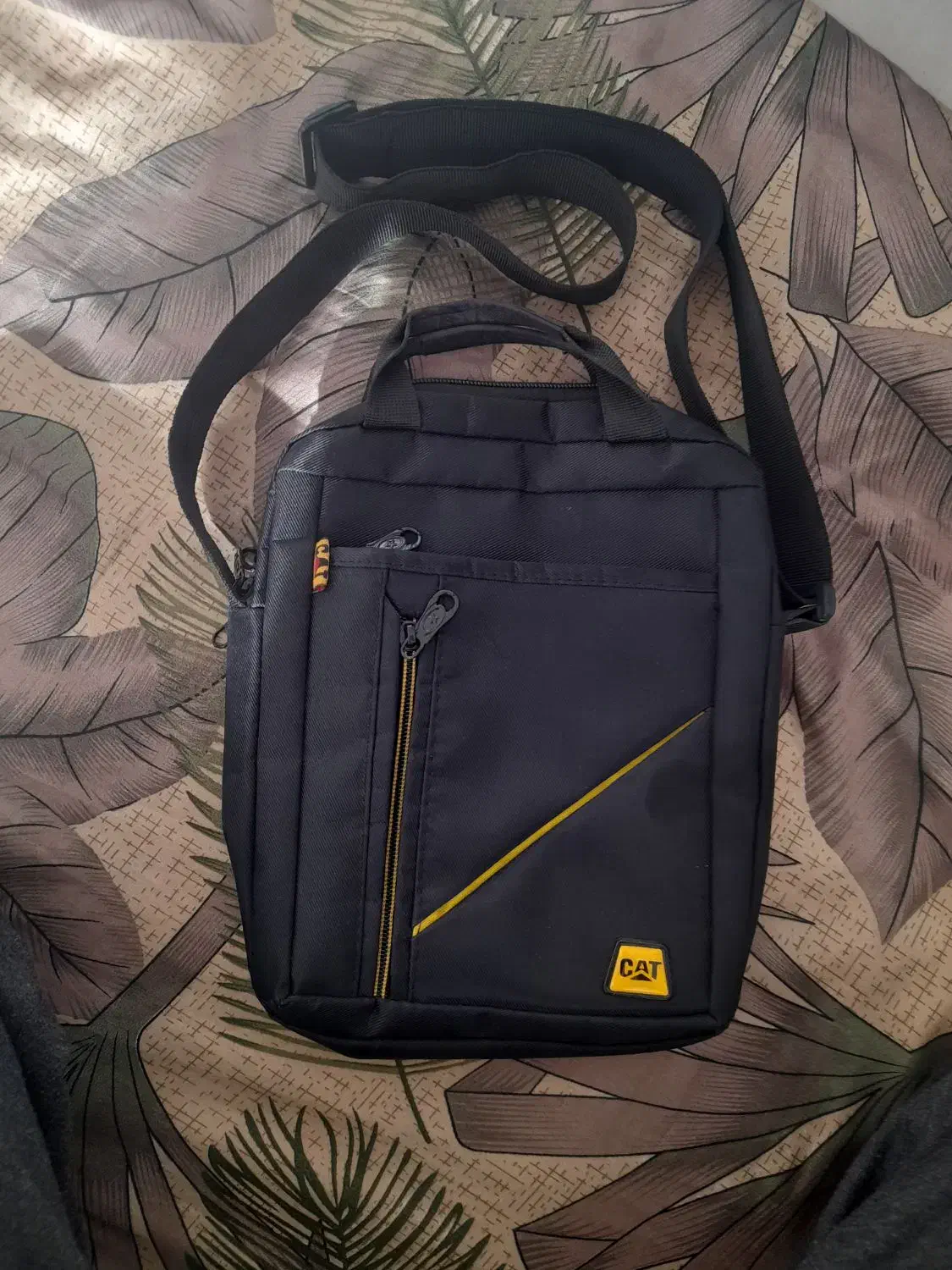 کیف|کیف، کفش، کمربند|تفرش, |دیوار