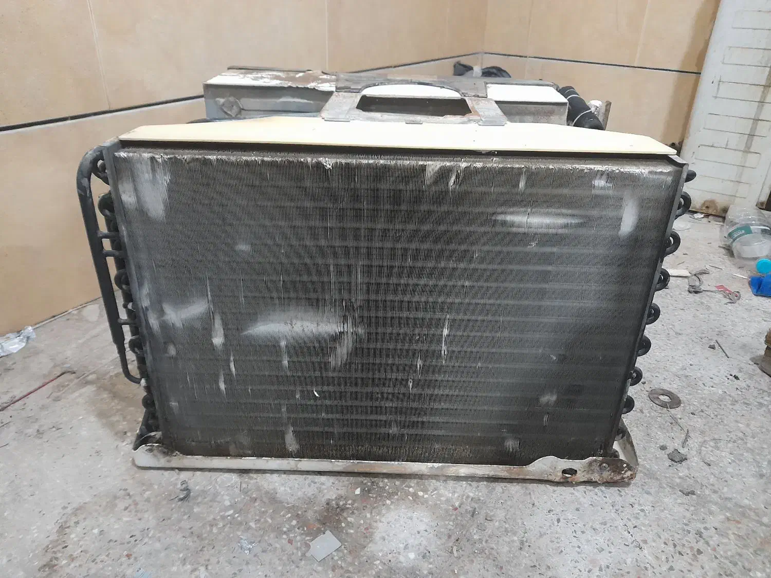 کولر پنجره ای تراست|کولر گازی و فن‌کوئل|هندیجان, |دیوار