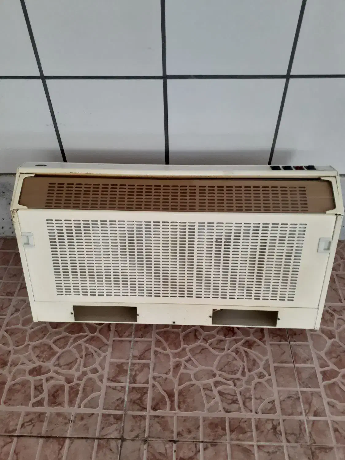 هود بیمکس|هود|اصفهان, کلمان|دیوار